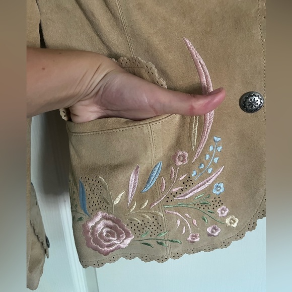 Incredible Cripple Creek leather floral jacket - Picture 3 of 11